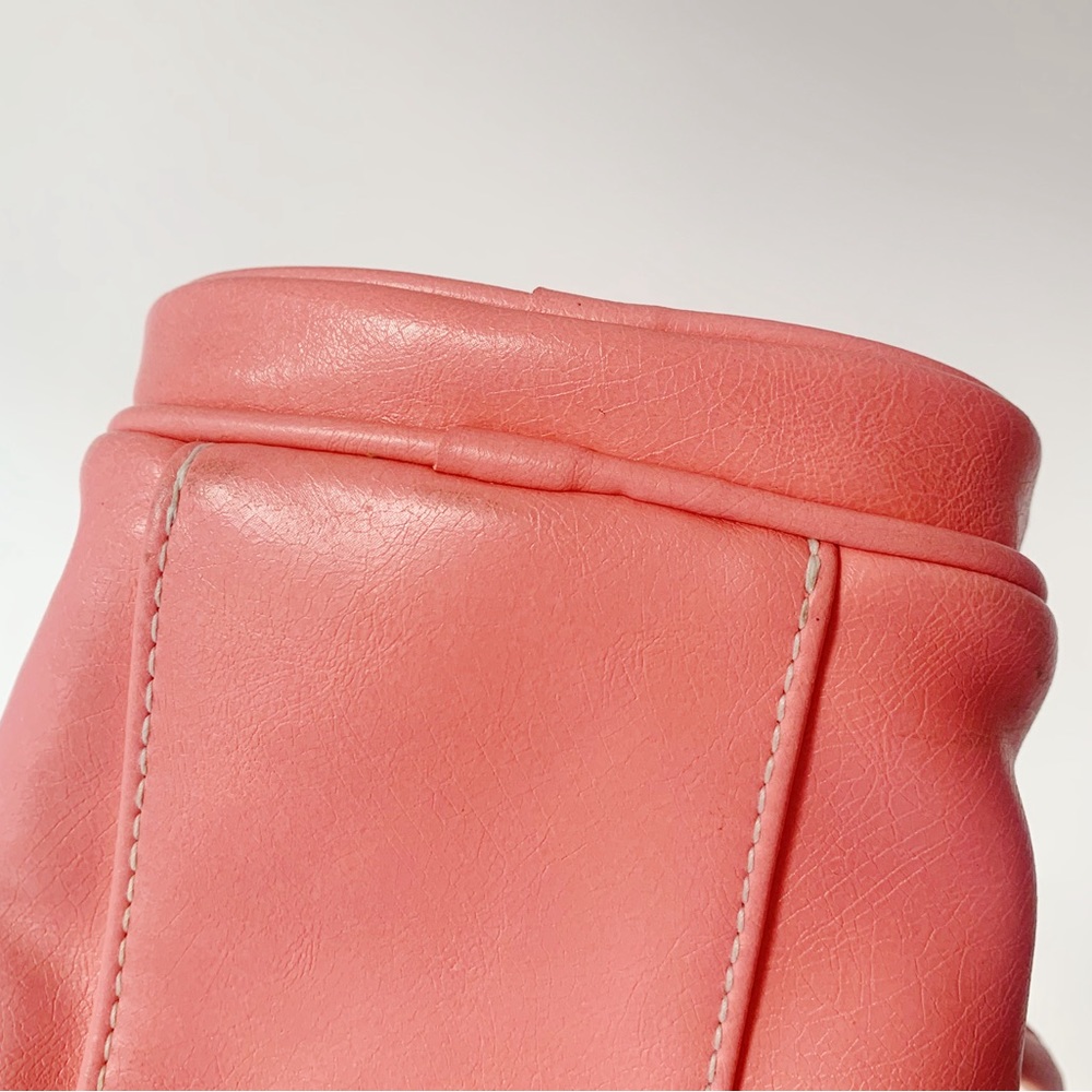 Y2K Pink Shoulder Bag with Silver Hardware - Picture 7 of 11